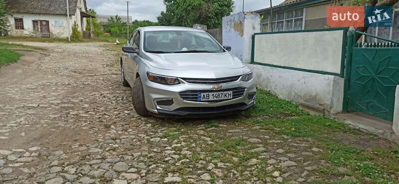 Седан Chevrolet Malibu 2016 в Шаргороде