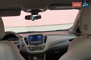 Седан Chevrolet Malibu 2016 в Івано-Франківську
