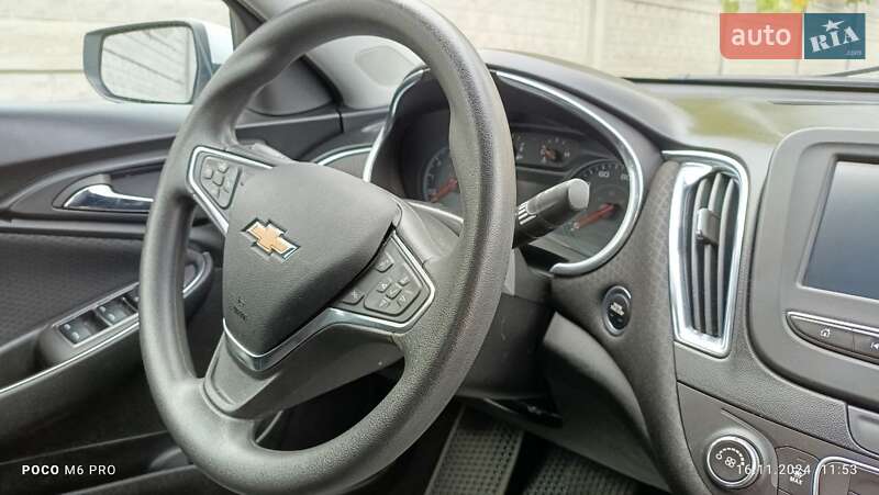 Седан Chevrolet Malibu 2018 в Черкасах