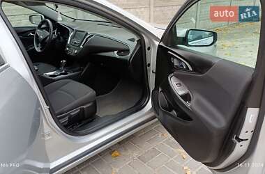 Седан Chevrolet Malibu 2018 в Черкасах