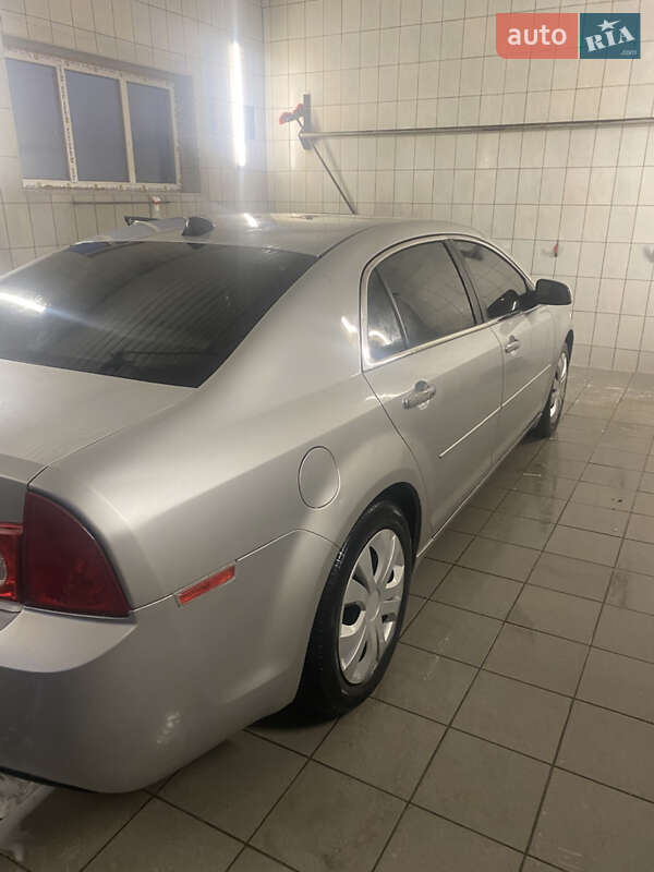 Седан Chevrolet Malibu 2012 в Макарове