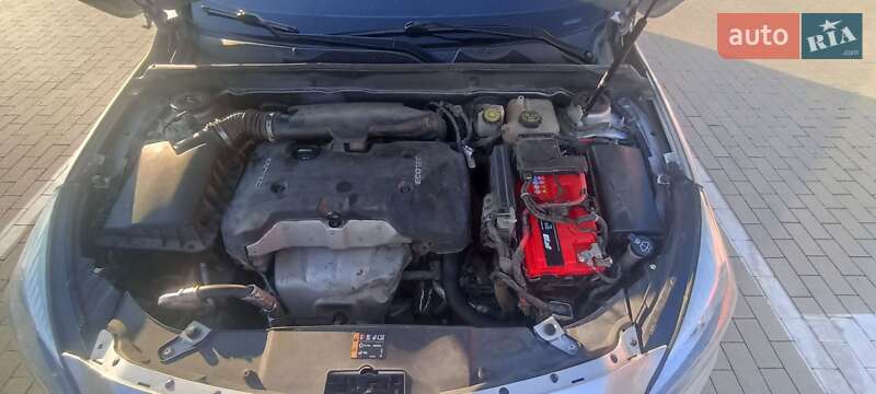 Седан Chevrolet Malibu 2015 в Умані