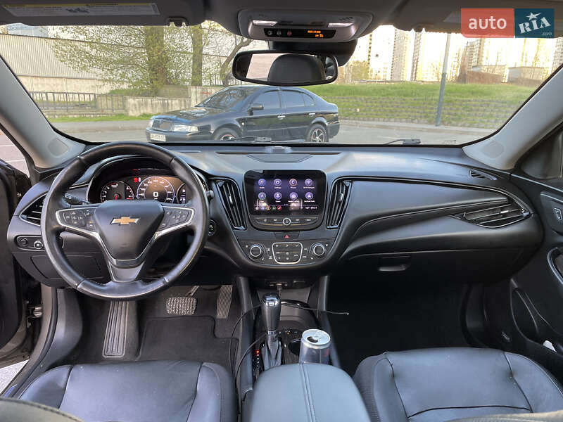 Седан Chevrolet Malibu 2020 в Києві