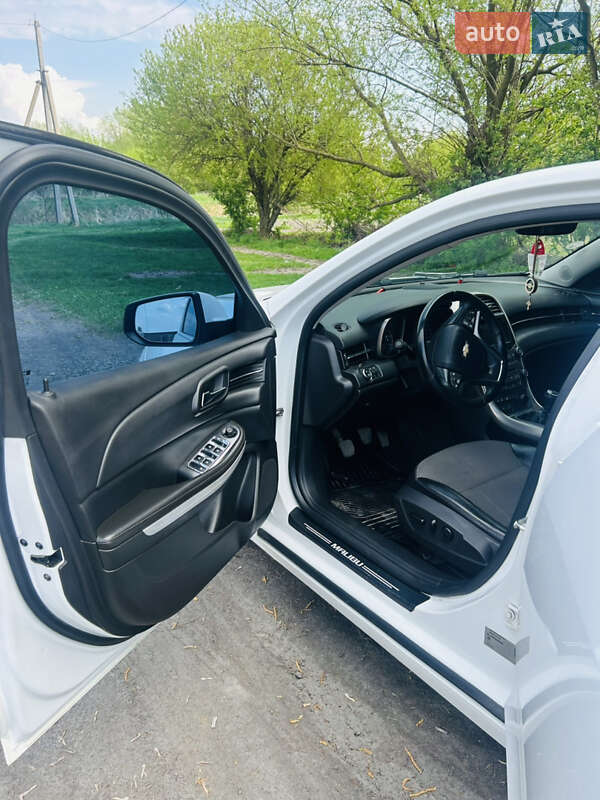 Седан Chevrolet Malibu 2012 в Золочеве