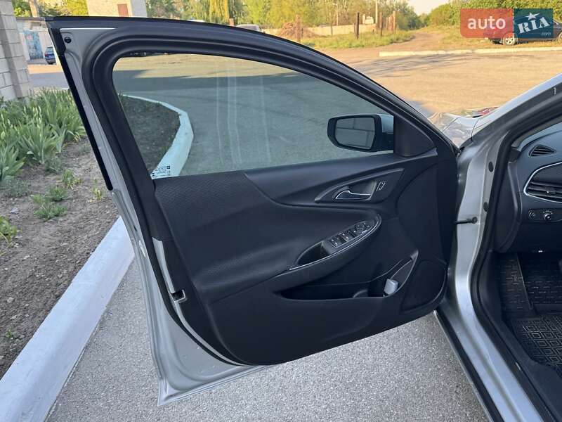 Седан Chevrolet Malibu 2017 в Кам'янському