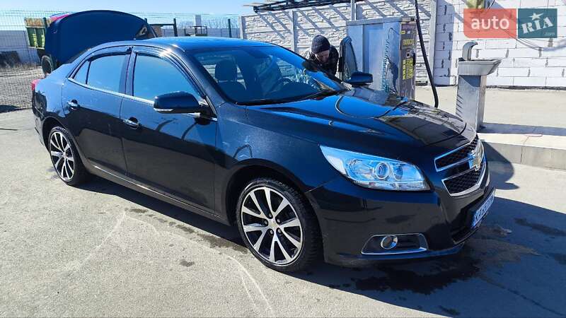 Седан Chevrolet Malibu 2015 в Жашківу