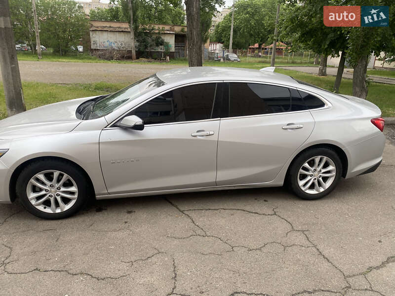 Седан Chevrolet Malibu 2017 в Киеве
