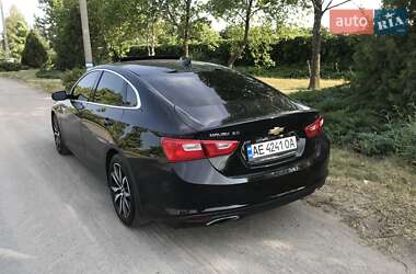 Седан Chevrolet Malibu 2015 в Дніпрі