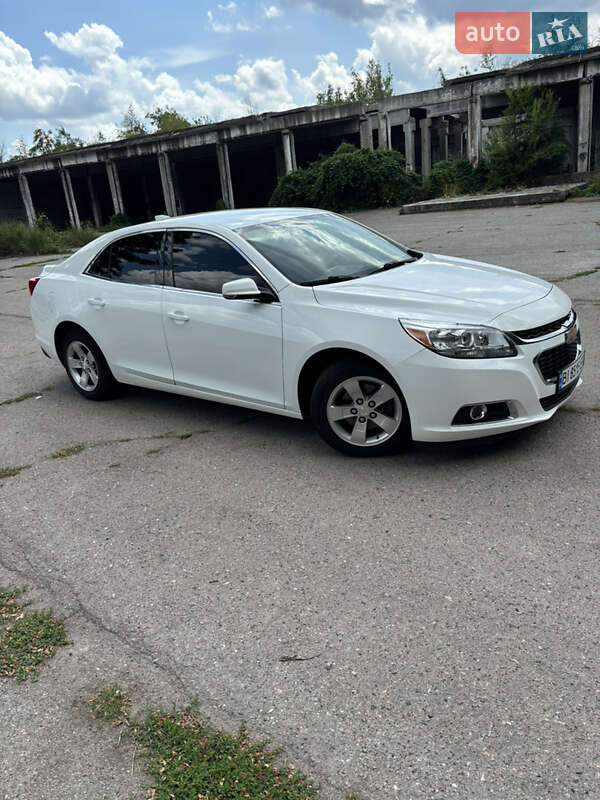 Седан Chevrolet Malibu 2015 в Лубнах