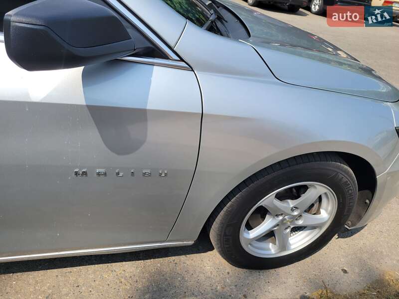 Седан Chevrolet Malibu 2018 в Запорожье
