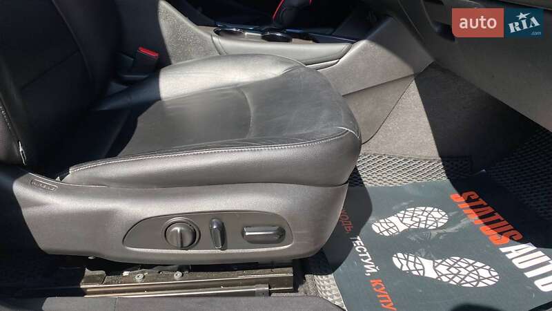 Седан Chevrolet Malibu 2016 в Виннице