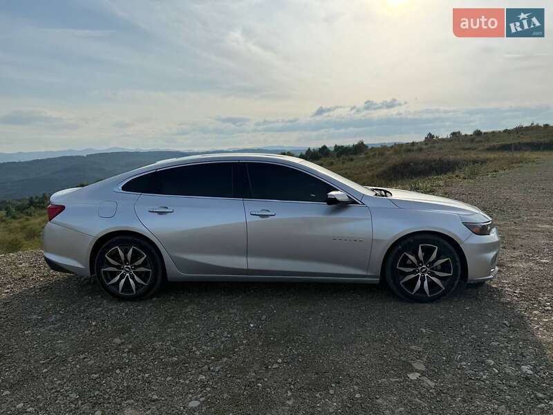 Седан Chevrolet Malibu 2017 в Львове