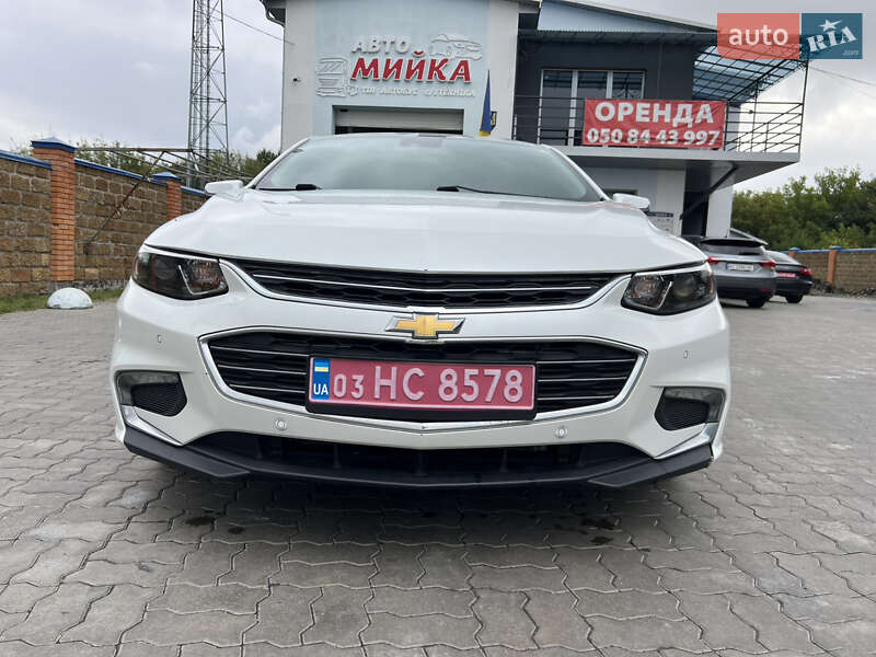 Седан Chevrolet Malibu 2017 в Луцке