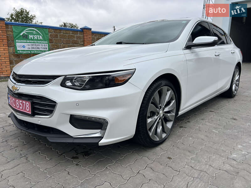 Седан Chevrolet Malibu 2017 в Луцке