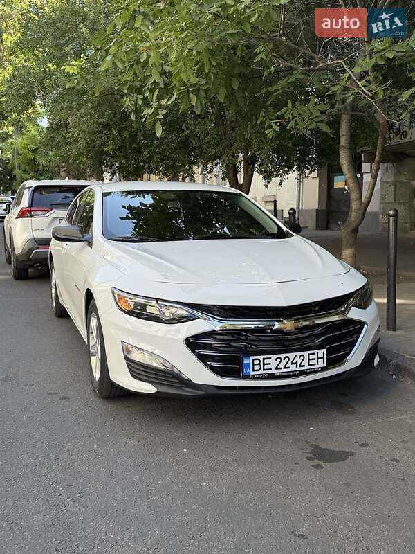Седан Chevrolet Malibu 2019 в Миколаєві