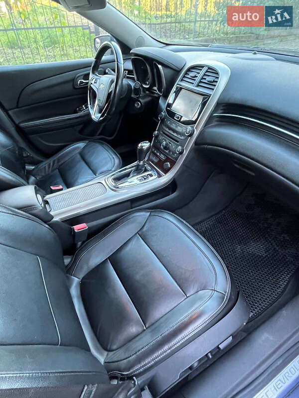 Седан Chevrolet Malibu 2013 в Львові