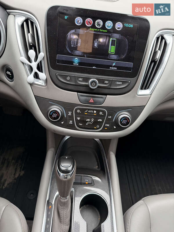 Седан Chevrolet Malibu 2016 в Харькове