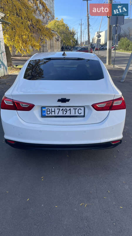 Седан Chevrolet Malibu 2016 в Одесі