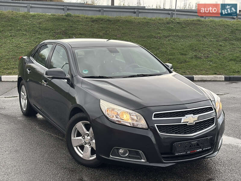 Седан Chevrolet Malibu 2012 в Киеве