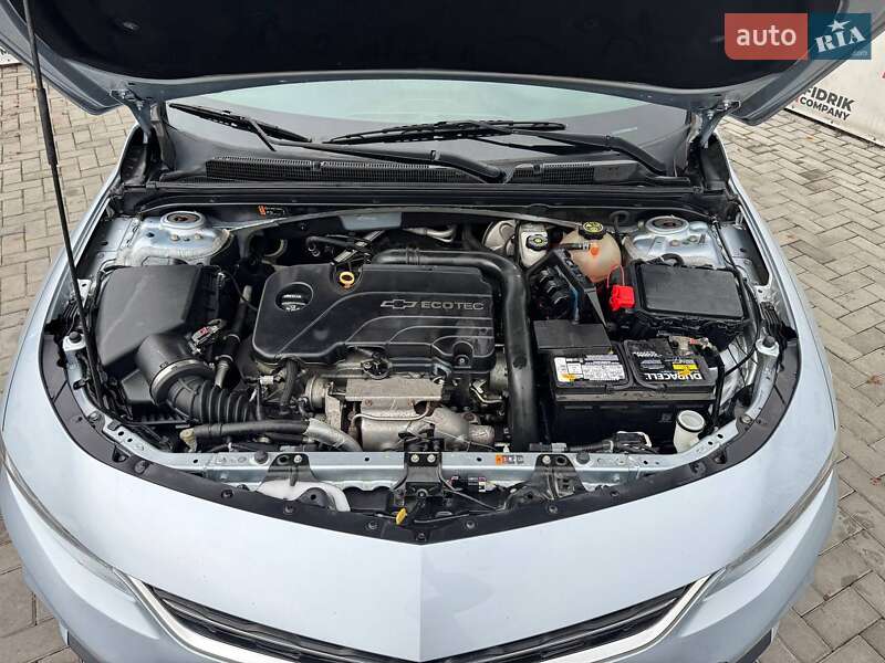 Седан Chevrolet Malibu 2017 в Луцке