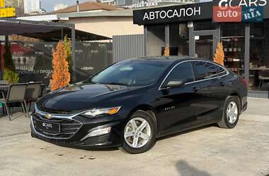 Седан Chevrolet Malibu 2020 в Киеве