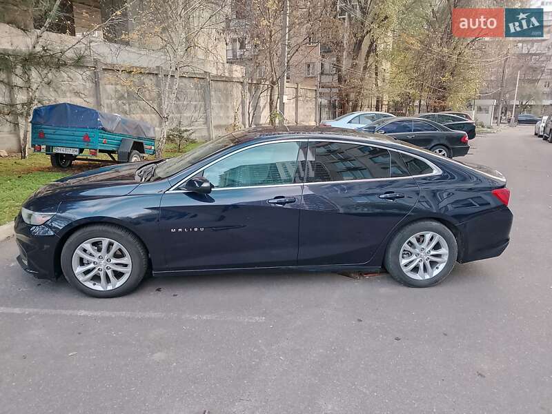 Седан Chevrolet Malibu 2017 в Одессе