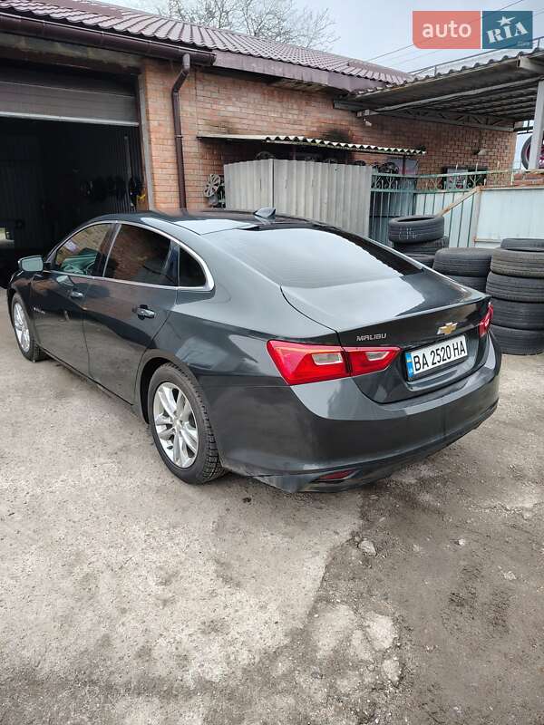 Седан Chevrolet Malibu 2016 в Кропивницком