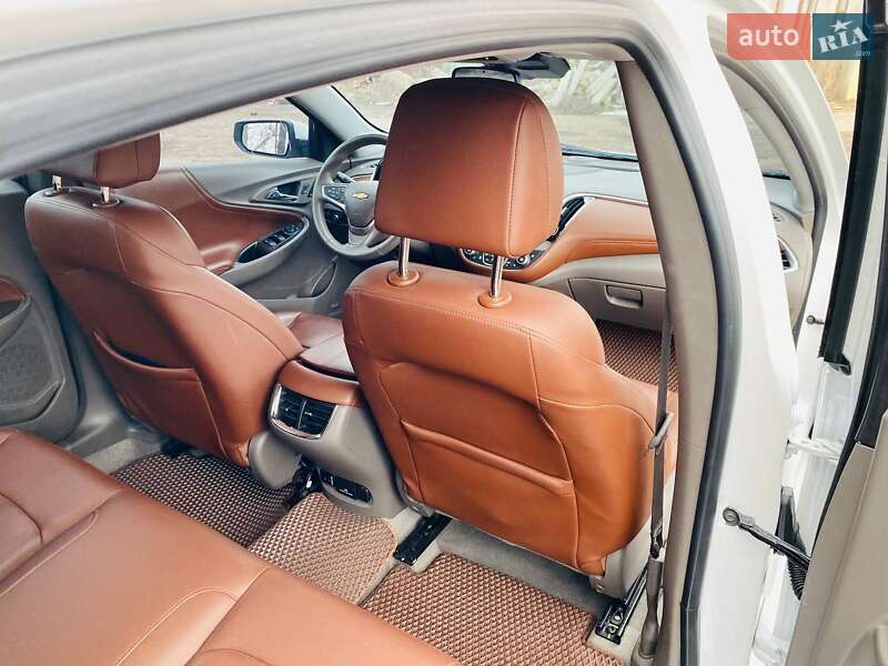 Седан Chevrolet Malibu 2016 в Роздільній