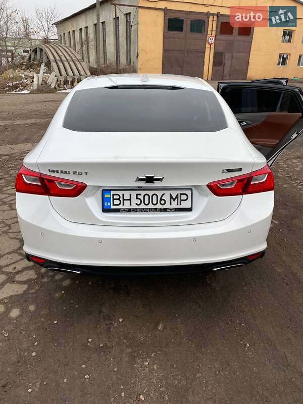 Седан Chevrolet Malibu 2016 в Роздільній