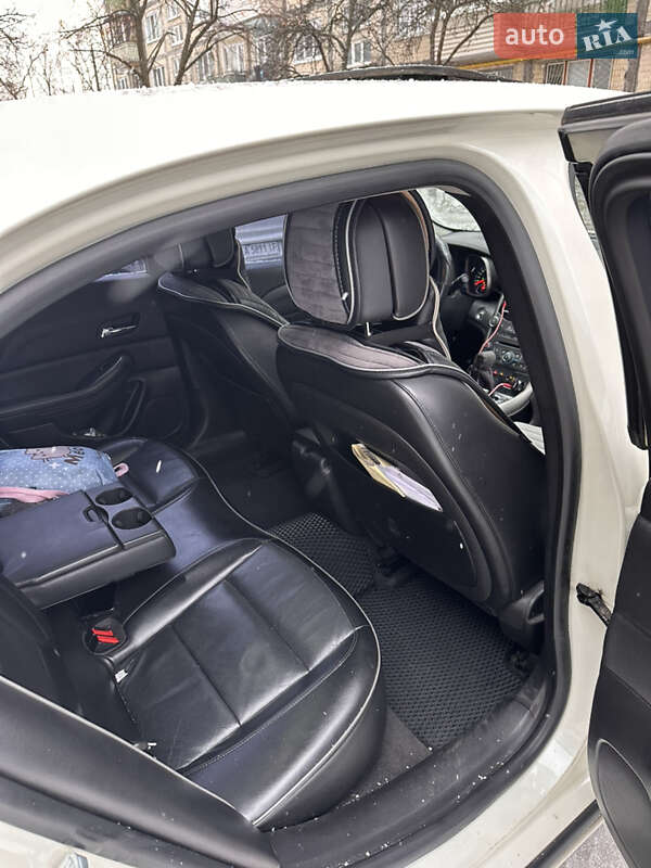 Седан Chevrolet Malibu 2012 в Киеве фото 25 Седан Chevrolet Malibu 2012 в Киеве