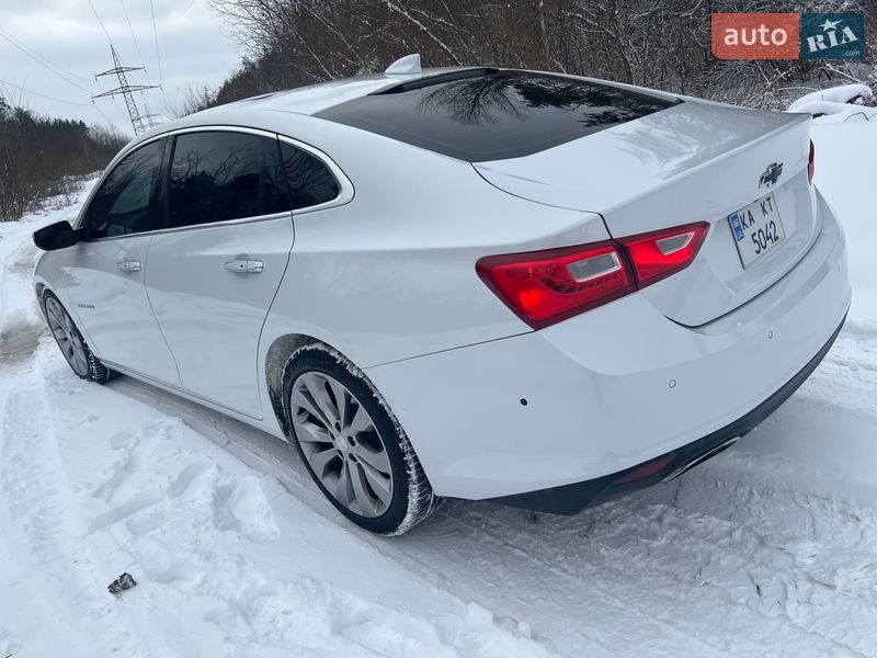 Седан Chevrolet Malibu 2017 в Киеве
