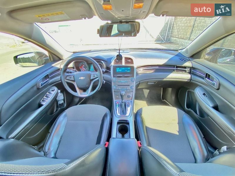 Седан Chevrolet Malibu 2014 в Києві