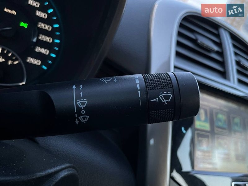 Седан Chevrolet Malibu 2012 в Киеве