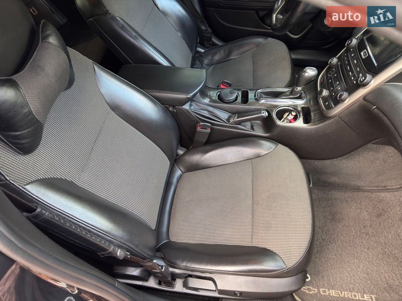 Седан Chevrolet Malibu 2014 в Кременчуге