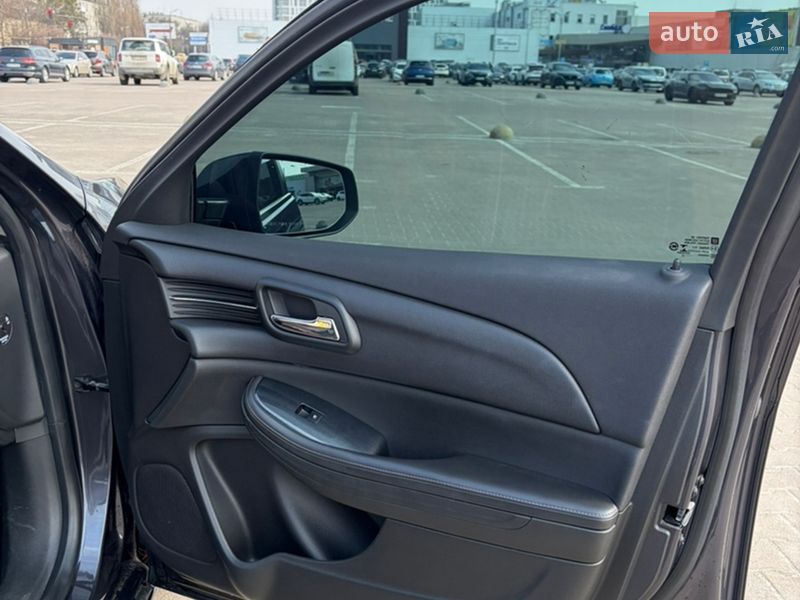 Седан Chevrolet Malibu 2014 в Житомирі