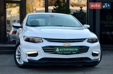 Седан Chevrolet Malibu 2015 в Киеве