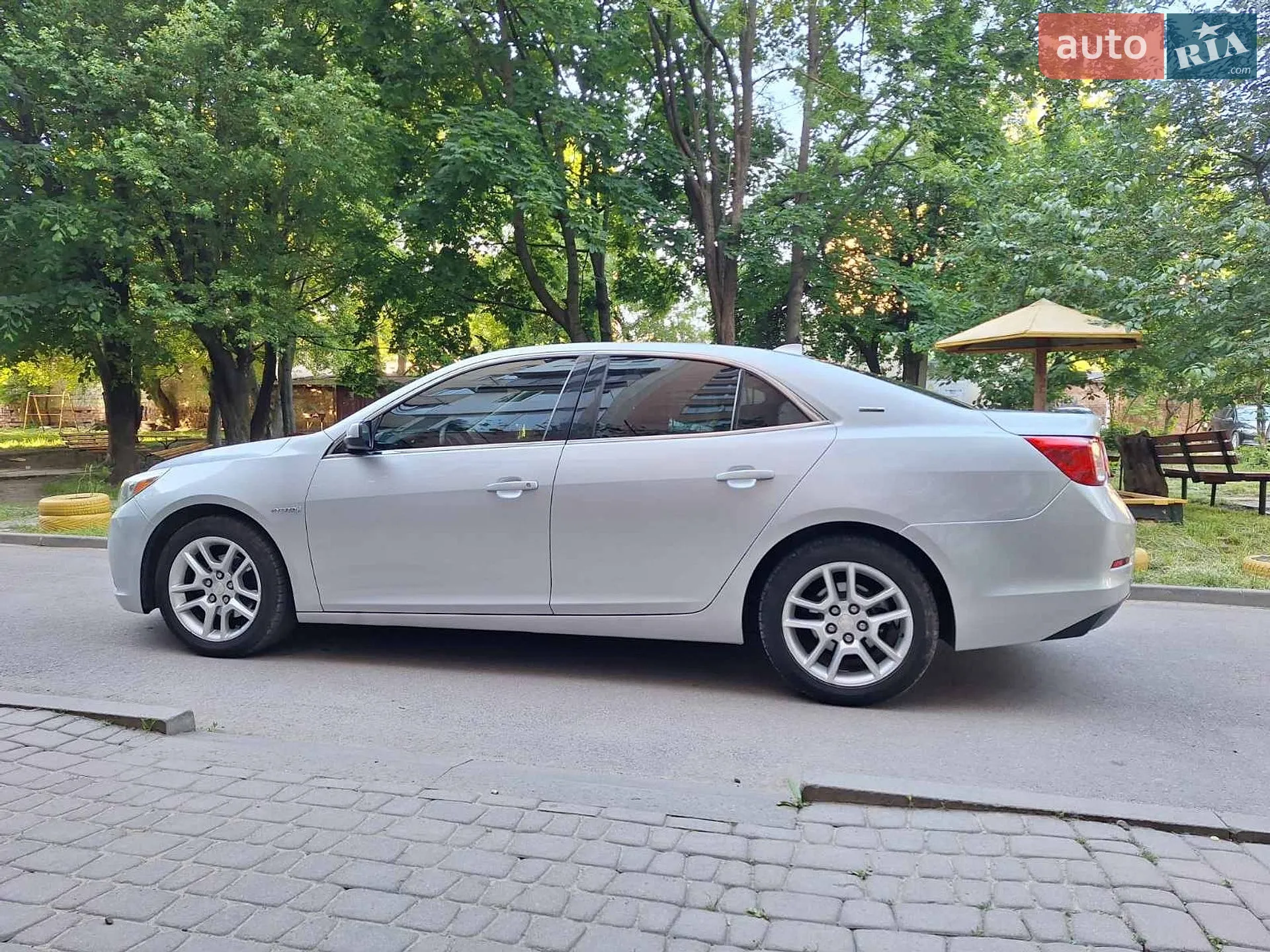2012 Chevrolet Malibu - мініатюра 15