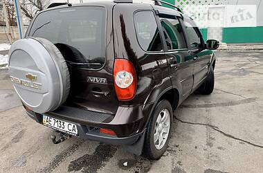 Внедорожник / Кроссовер Chevrolet Niva 2011 в Днепре