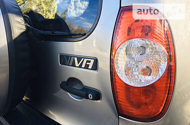 Позашляховик / Кросовер Chevrolet Niva 2011 в 