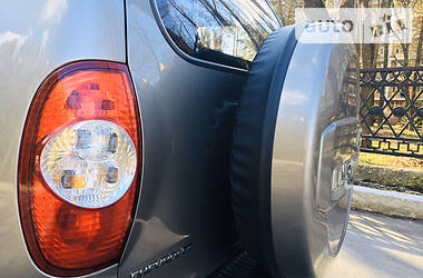 Позашляховик / Кросовер Chevrolet Niva 2011 в 