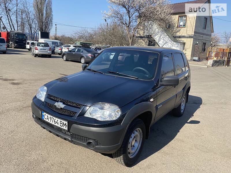 Позашляховик / Кросовер Chevrolet Niva 2015 в Черкасах