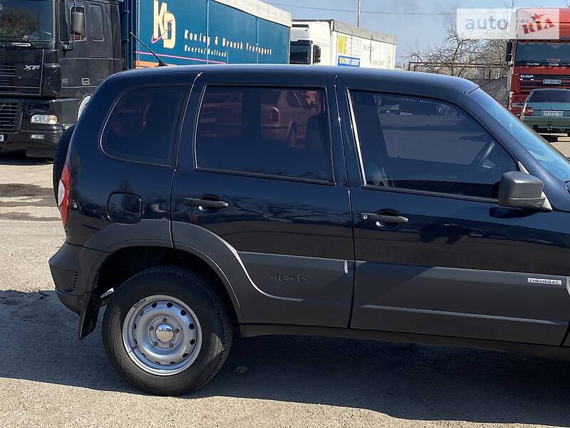 Позашляховик / Кросовер Chevrolet Niva 2015 в Черкасах