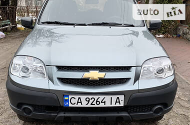 Позашляховик / Кросовер Chevrolet Niva 2015 в Черкасах