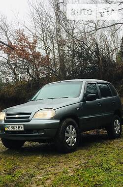 Внедорожник / Кроссовер Chevrolet Niva 2006 в Кременце