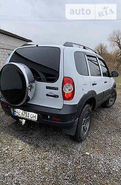 Позашляховик / Кросовер Chevrolet Niva 2019 в Дніпрі