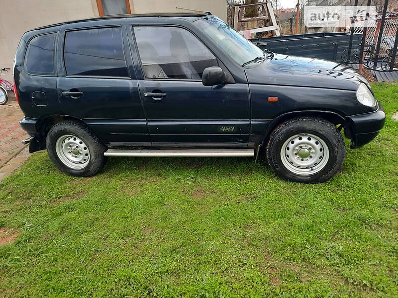 Внедорожник / Кроссовер Chevrolet Niva 2006 в Калуше