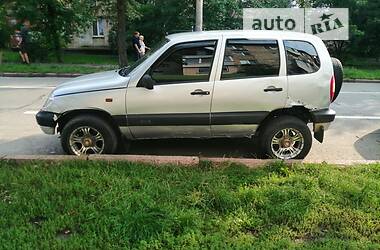 Внедорожник / Кроссовер Chevrolet Niva 2004 в Киеве