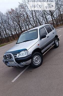 Позашляховик / Кросовер Chevrolet Niva 2005 в Кропивницькому