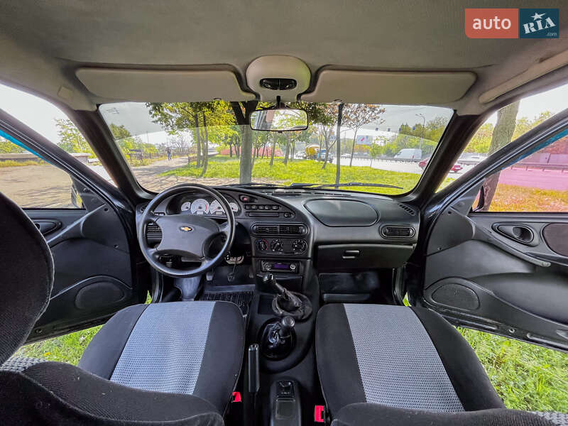 Позашляховик / Кросовер Chevrolet Niva 2006 в Дніпрі