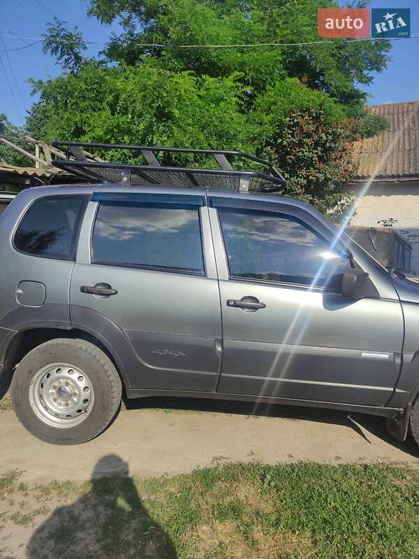 Позашляховик / Кросовер Chevrolet Niva 2009 в Кропивницькому